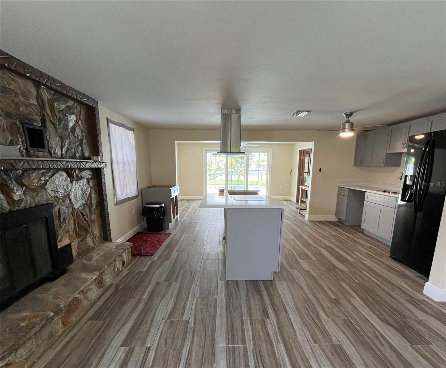 Image 8 of 26 For 13630 Lagoon Drive