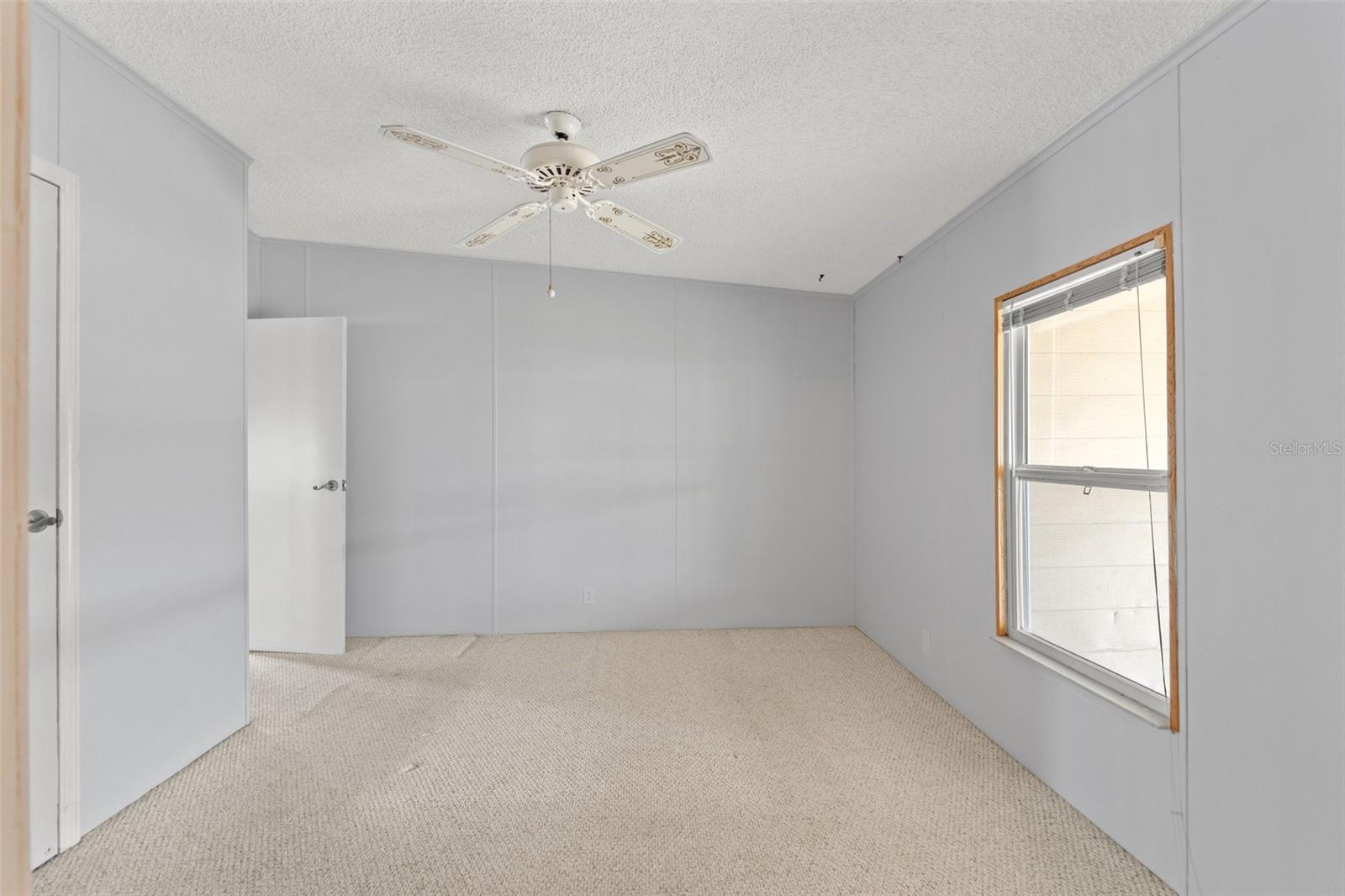 Image 8 of 40 For 14823 Rialto Avenue