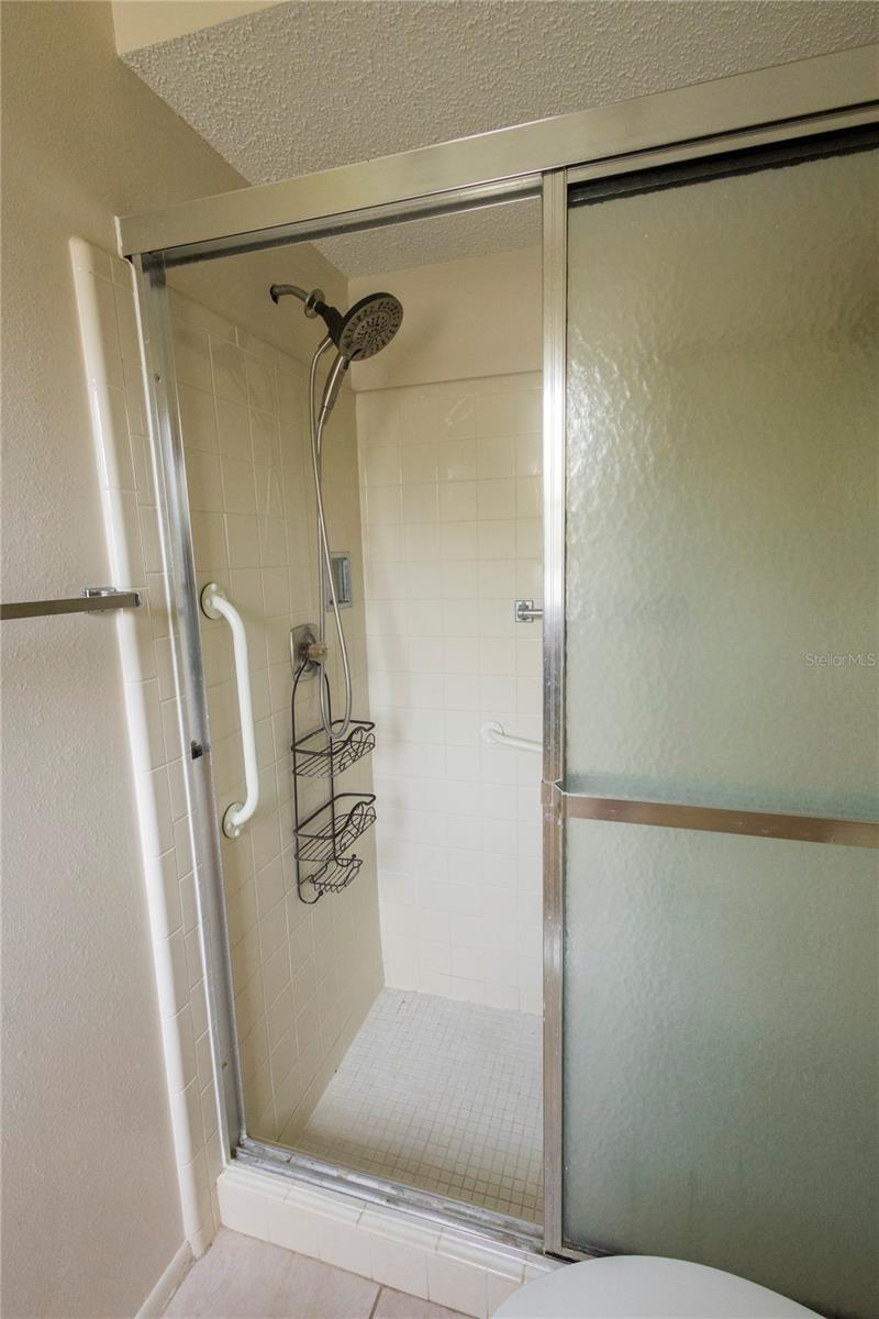 Image 27 of 41 For 8121 Casuarina Drive
