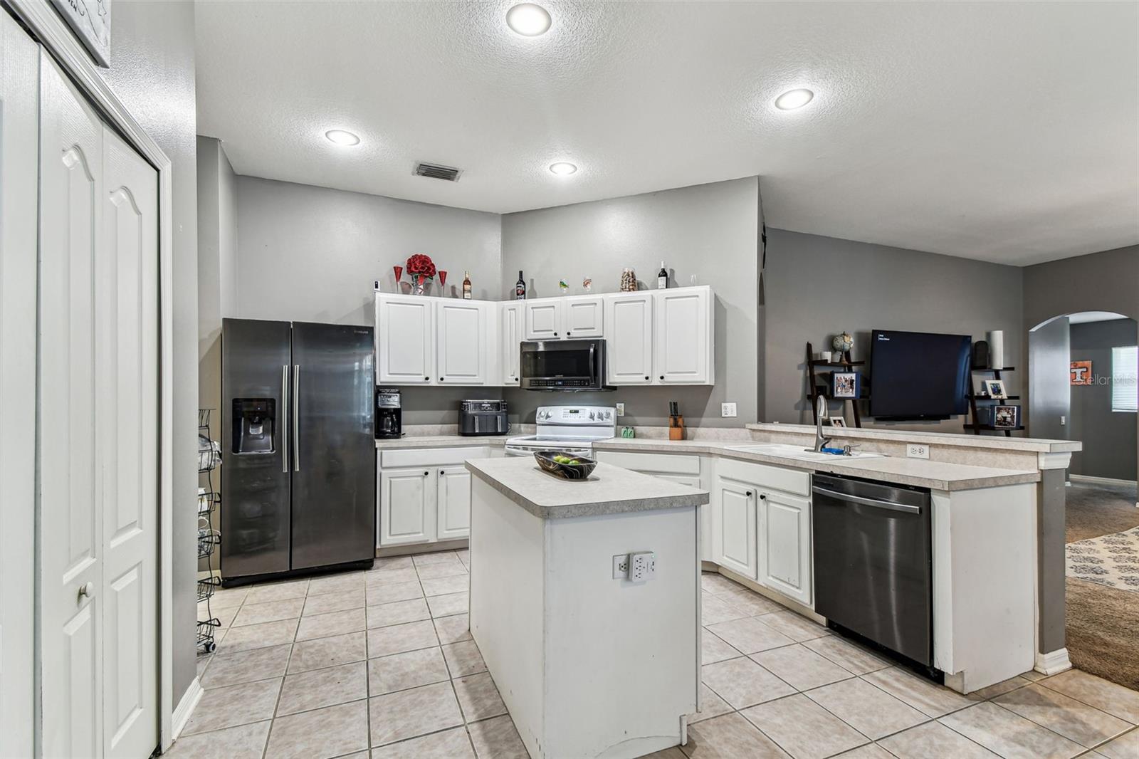 Image 11 of 31 For 22129 Yachtclub Terrace