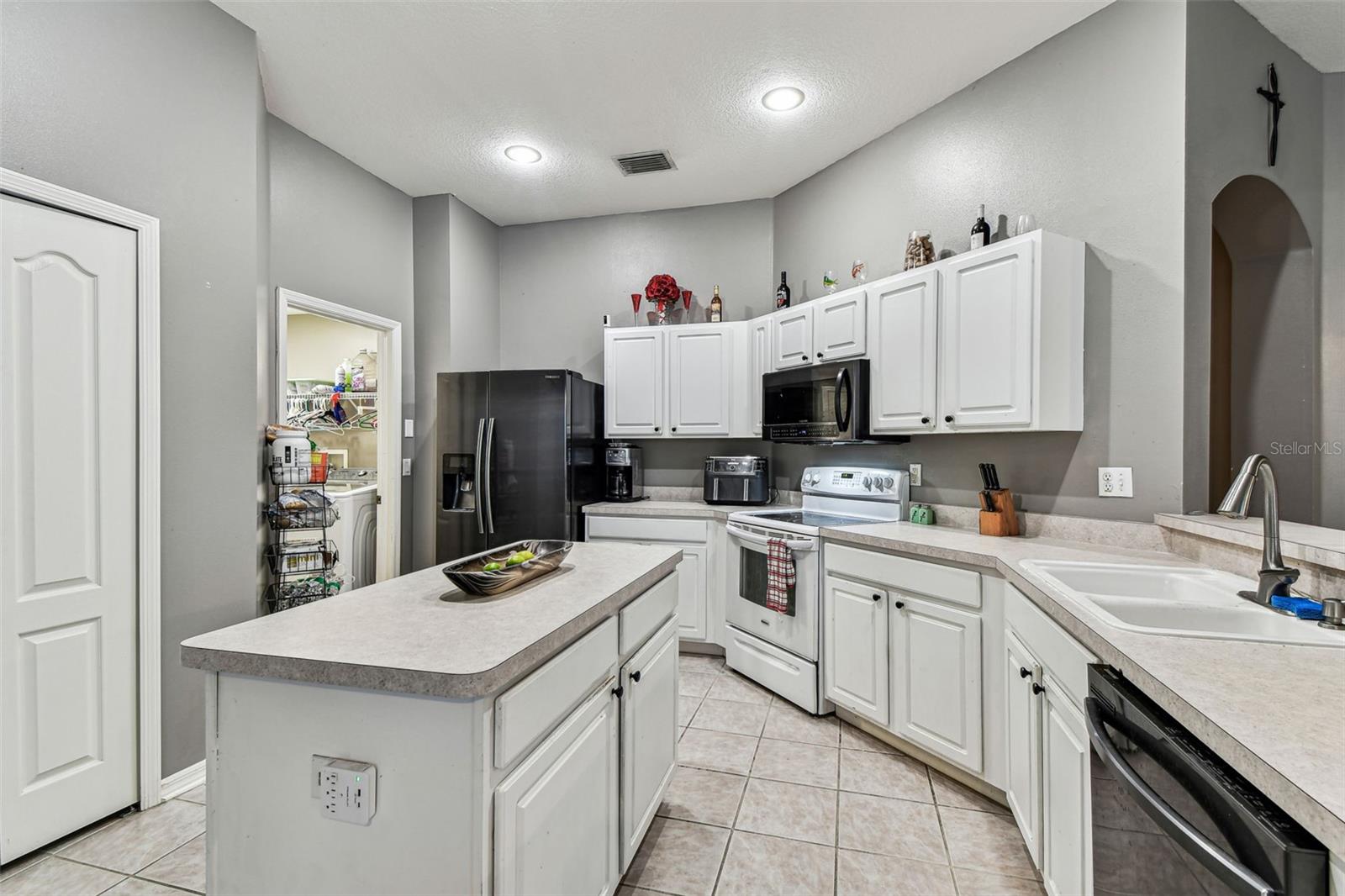 Image 12 of 31 For 22129 Yachtclub Terrace