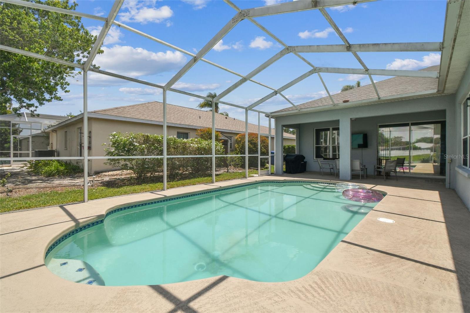 Image 28 of 31 For 22129 Yachtclub Terrace