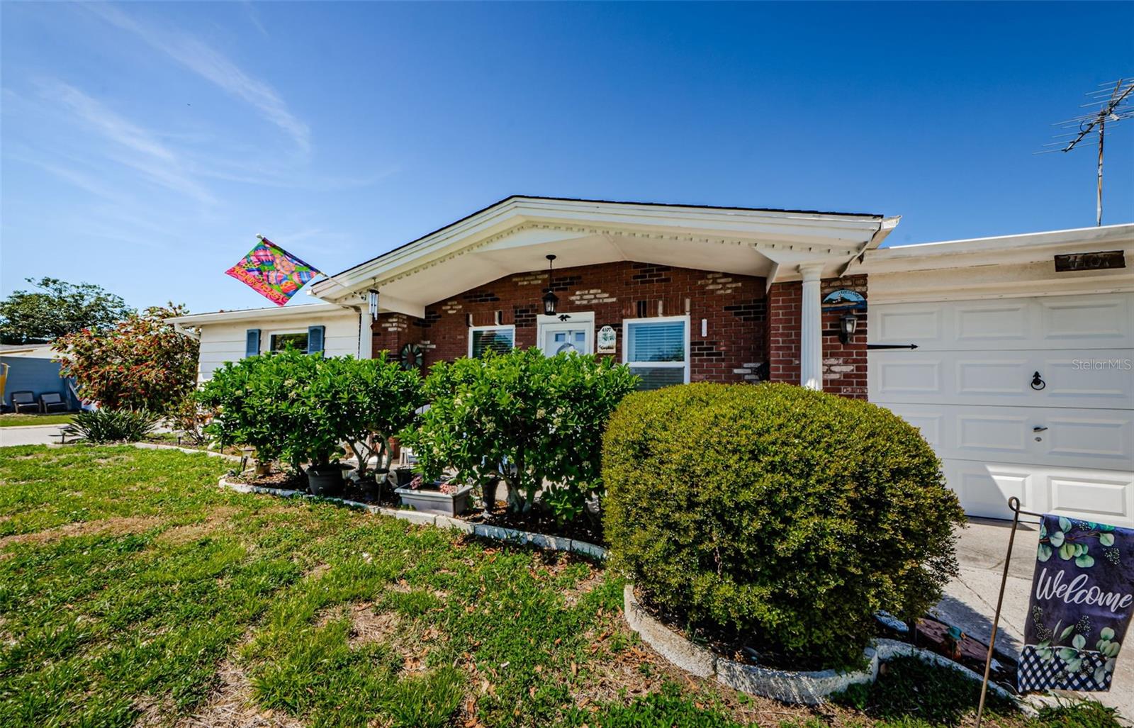 Listing photo id 9 for 4107 Glissade Drive