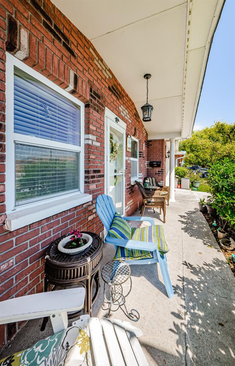 Listing photo id 11 for 4107 Glissade Drive