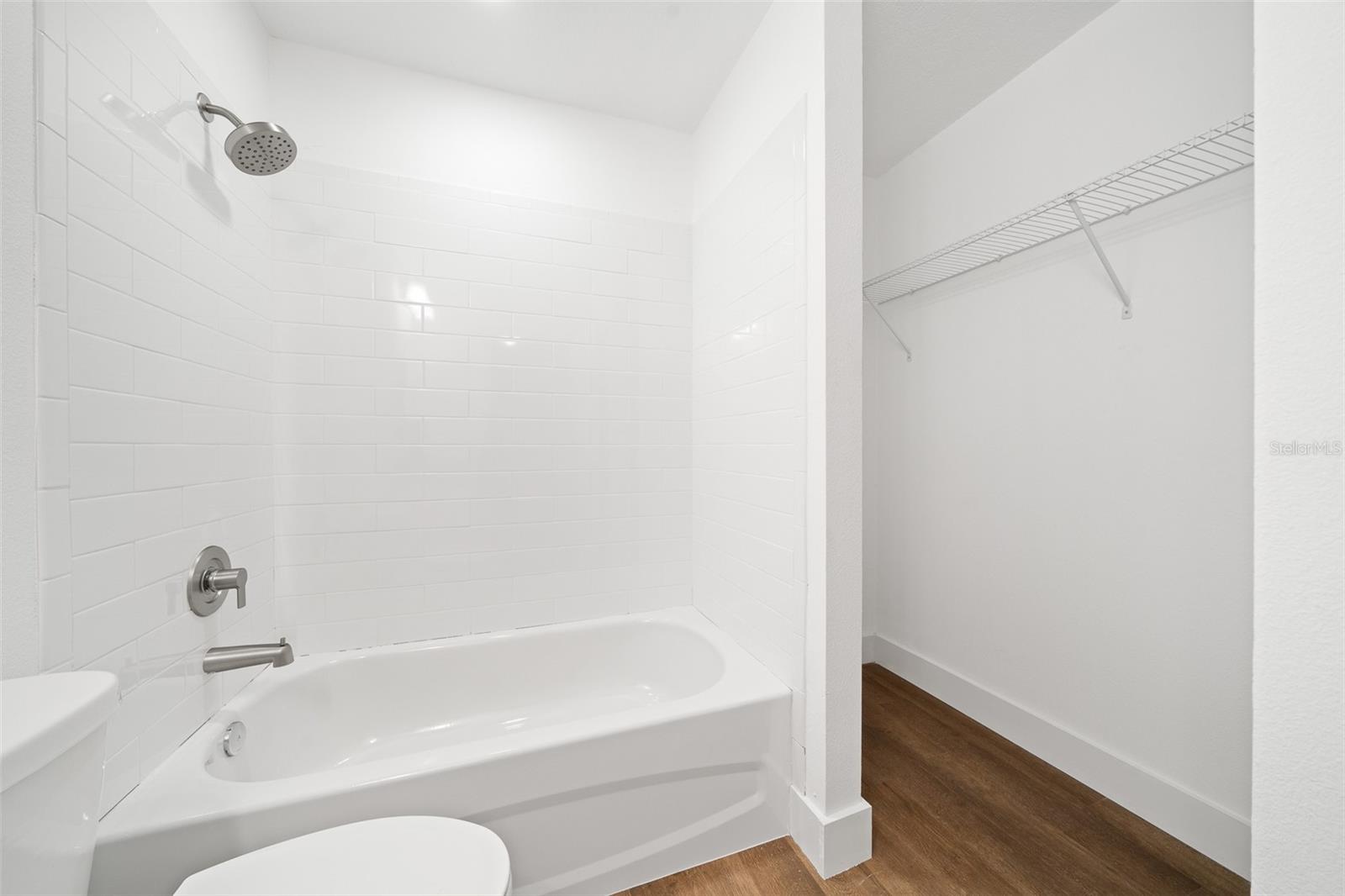 Image 14 of 24 For 3592 Arrowhead Avenue