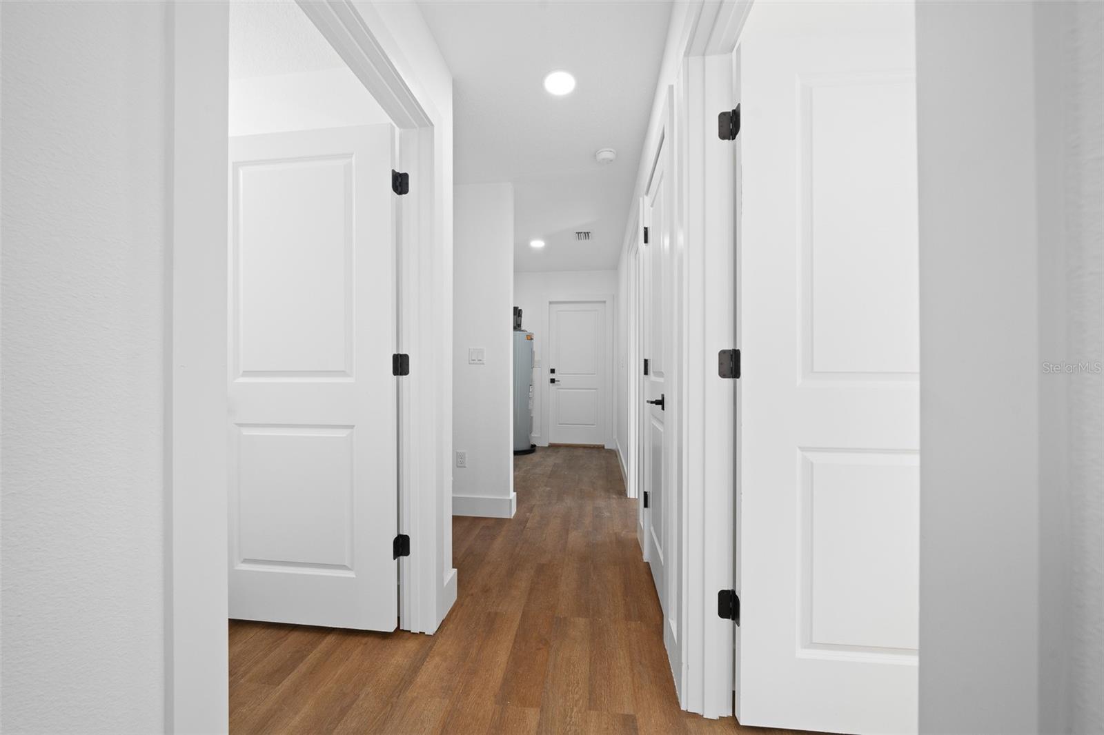 Image 18 of 24 For 3592 Arrowhead Avenue
