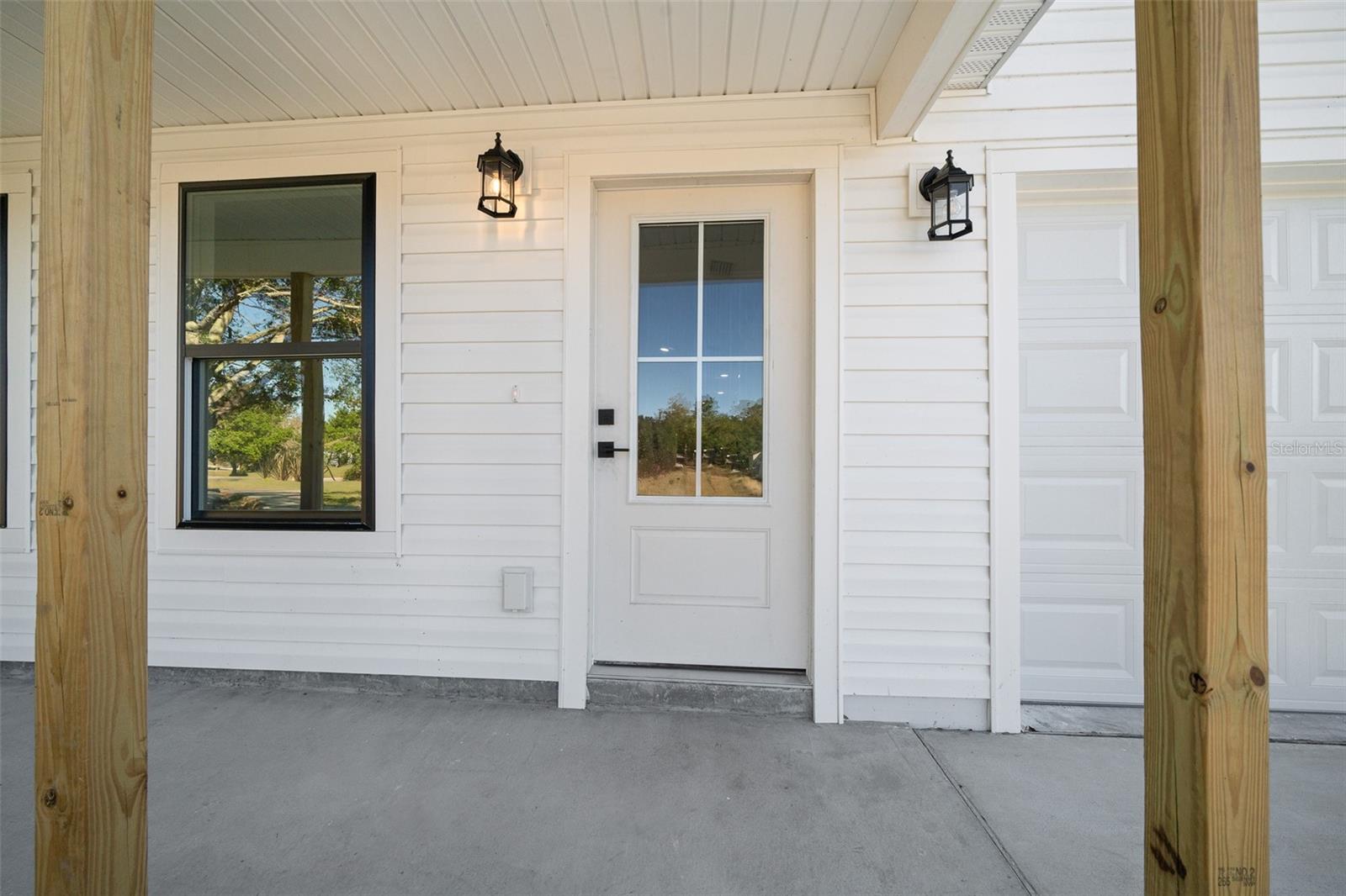 Image 3 of 24 For 3592 Arrowhead Avenue
