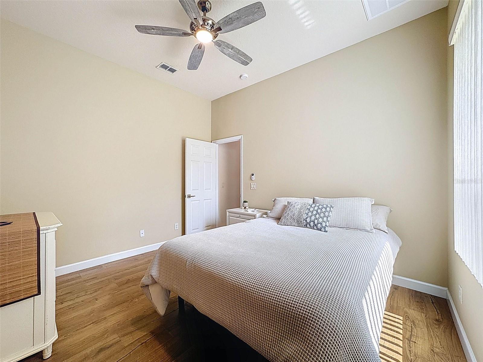 Image 19 of 65 For 184 Cypress Boulevard E