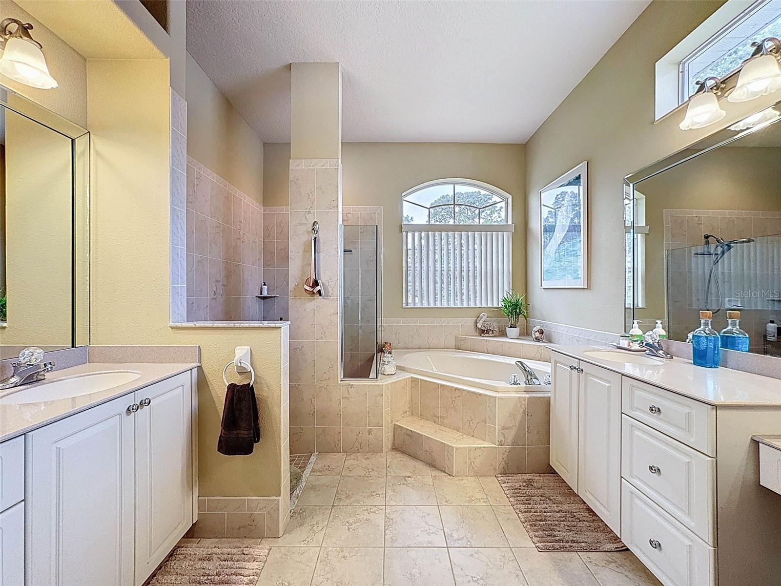 Image 34 of 65 For 184 Cypress Boulevard E
