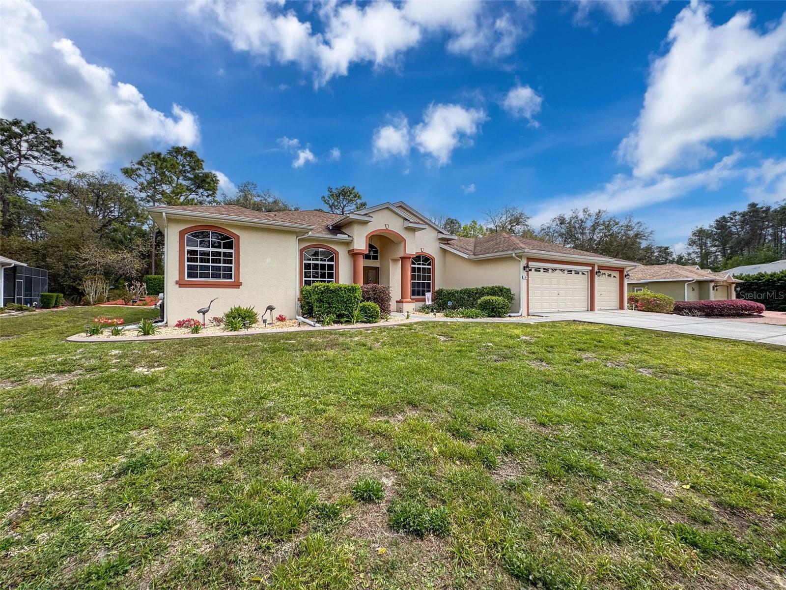 Image 4 of 65 For 184 Cypress Boulevard E