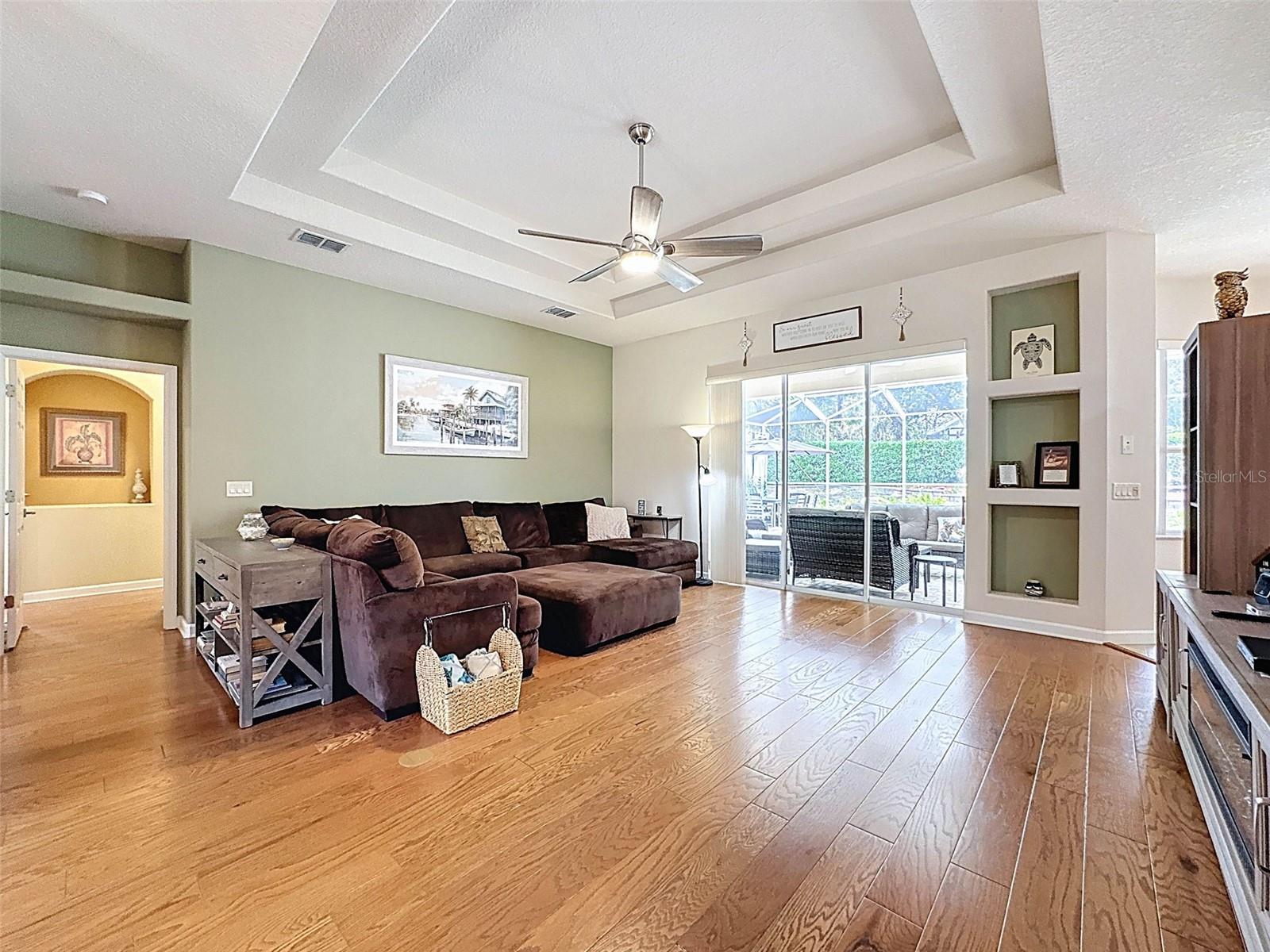 Image 9 of 65 For 184 Cypress Boulevard E