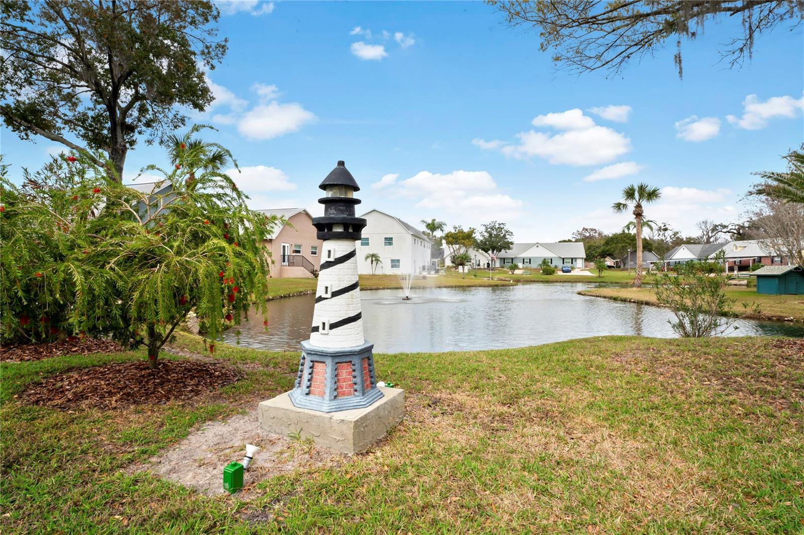 Listing photo id 48 for 6709 Devonshire Ln 10a