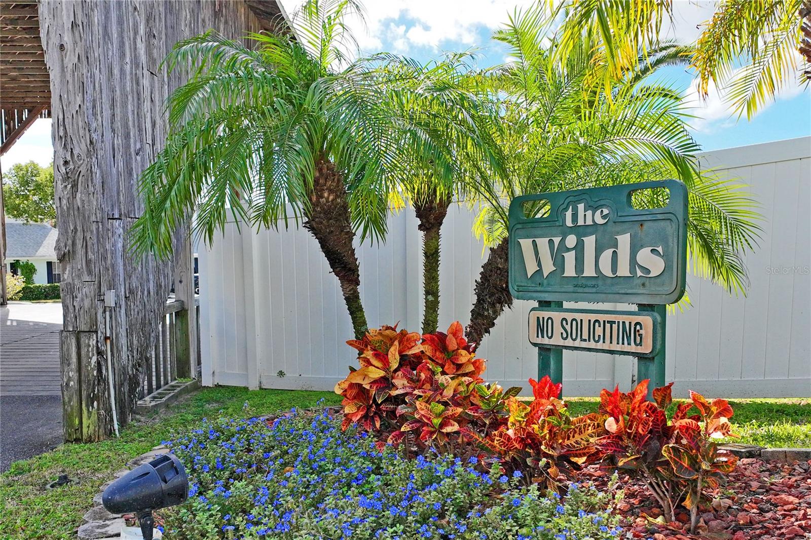Listing photo id 49 for 6709 Devonshire Ln 10a