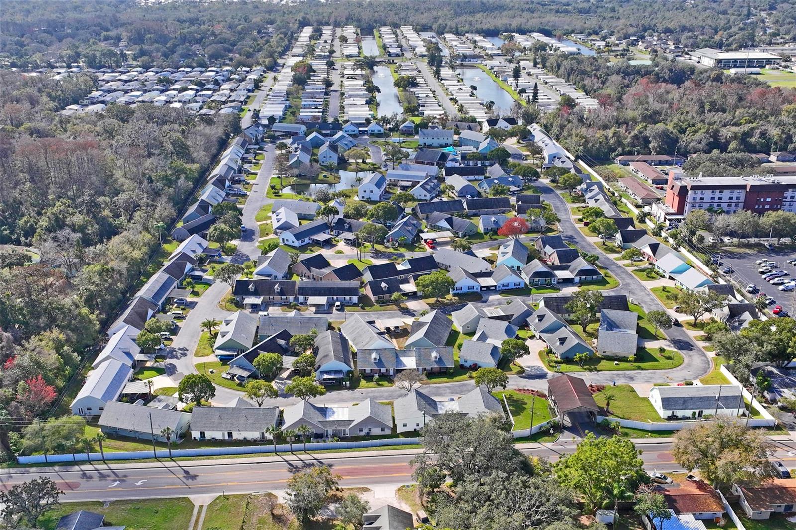 Listing photo id 50 for 6709 Devonshire Ln 10a