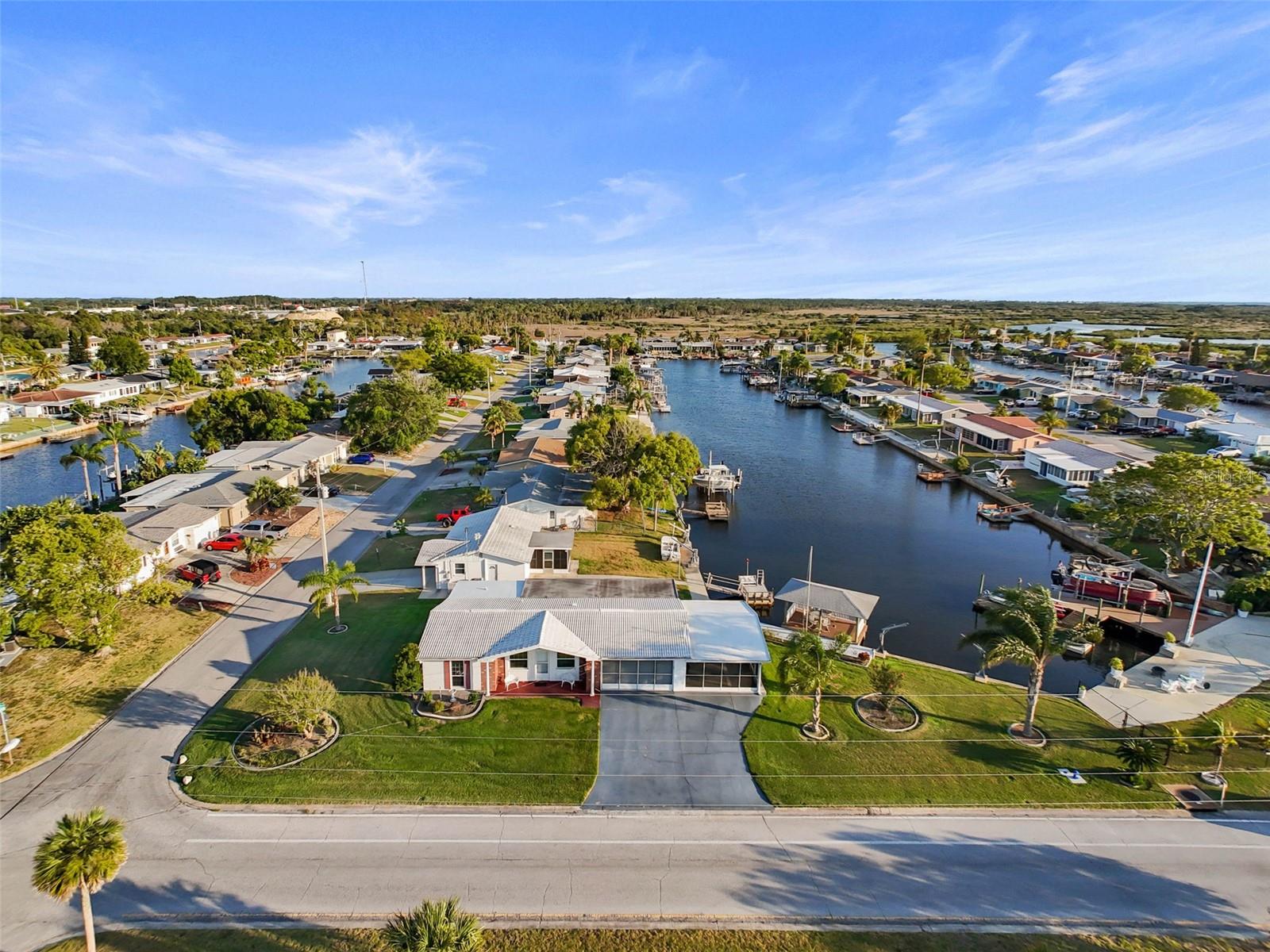 Image 17 of 23 For 6536 Beach Boulevard