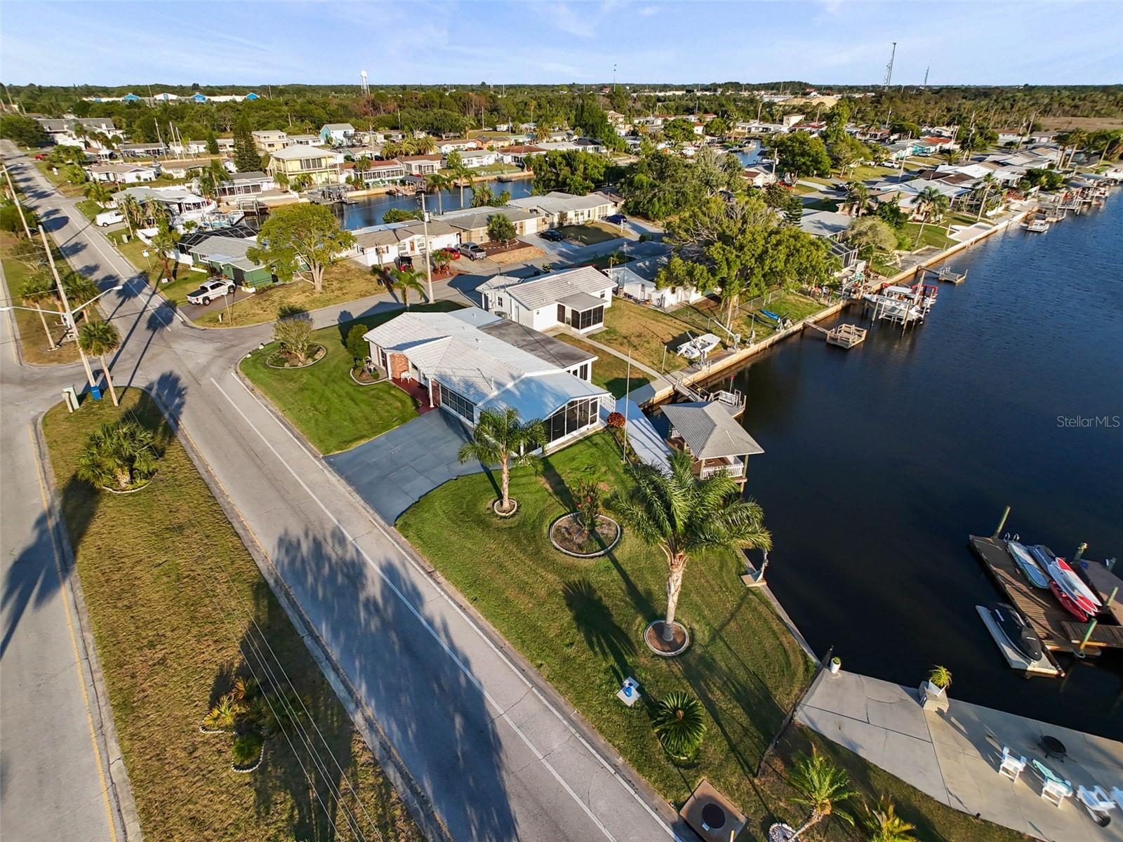 Image 19 of 23 For 6536 Beach Boulevard