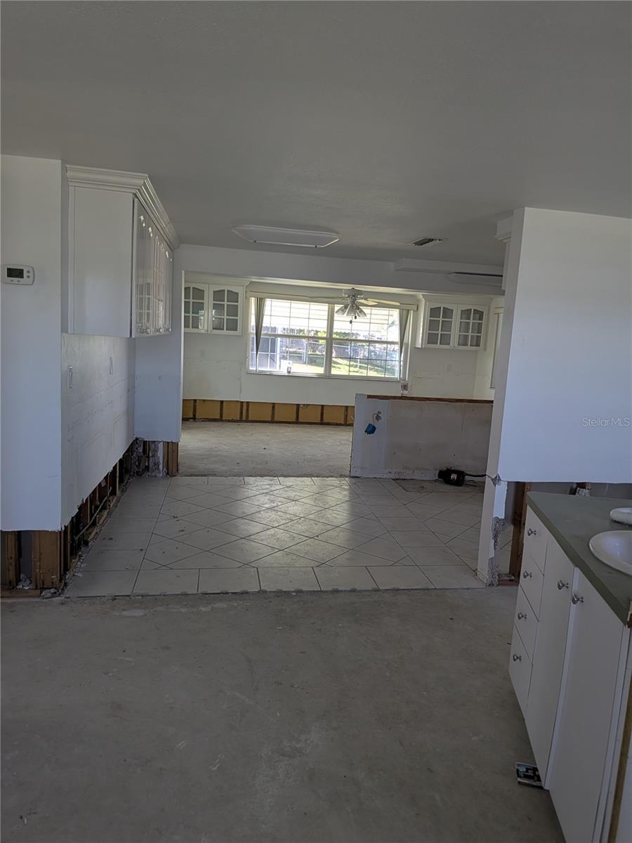 Image 6 of 23 For 6536 Beach Boulevard