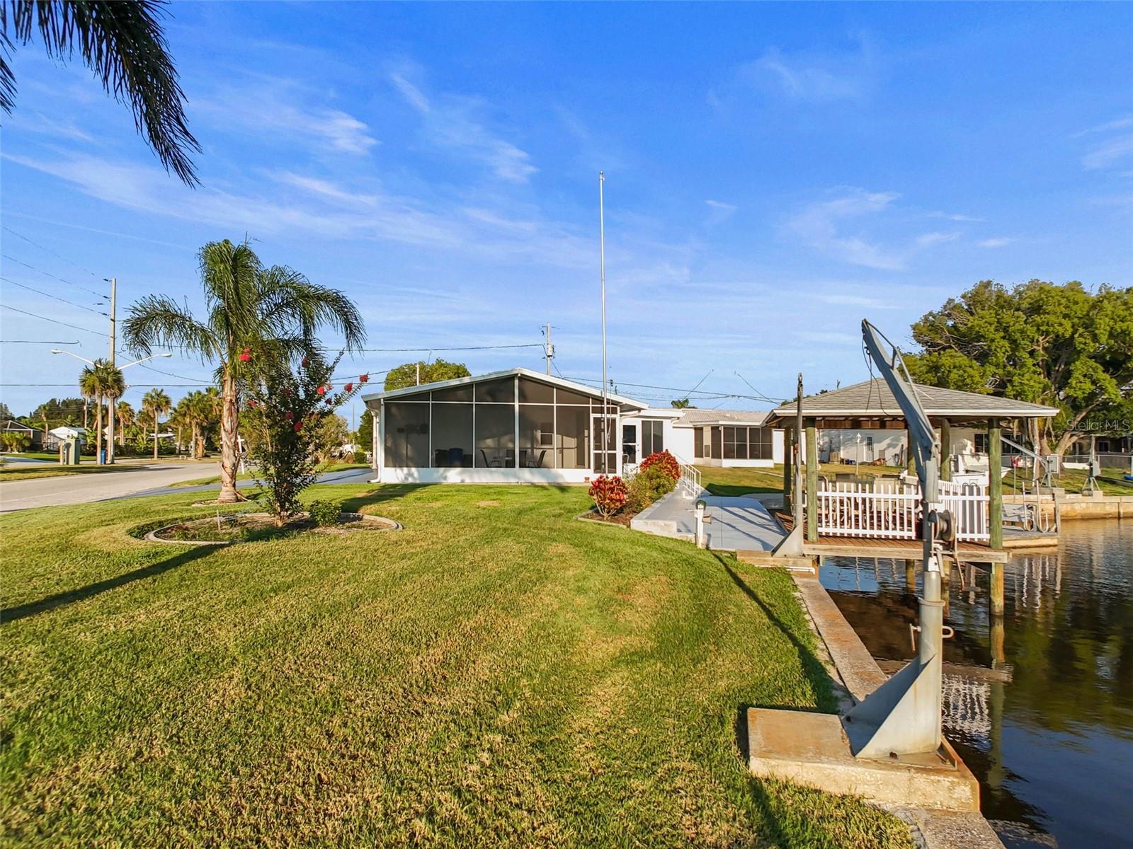 Image 9 of 23 For 6536 Beach Boulevard