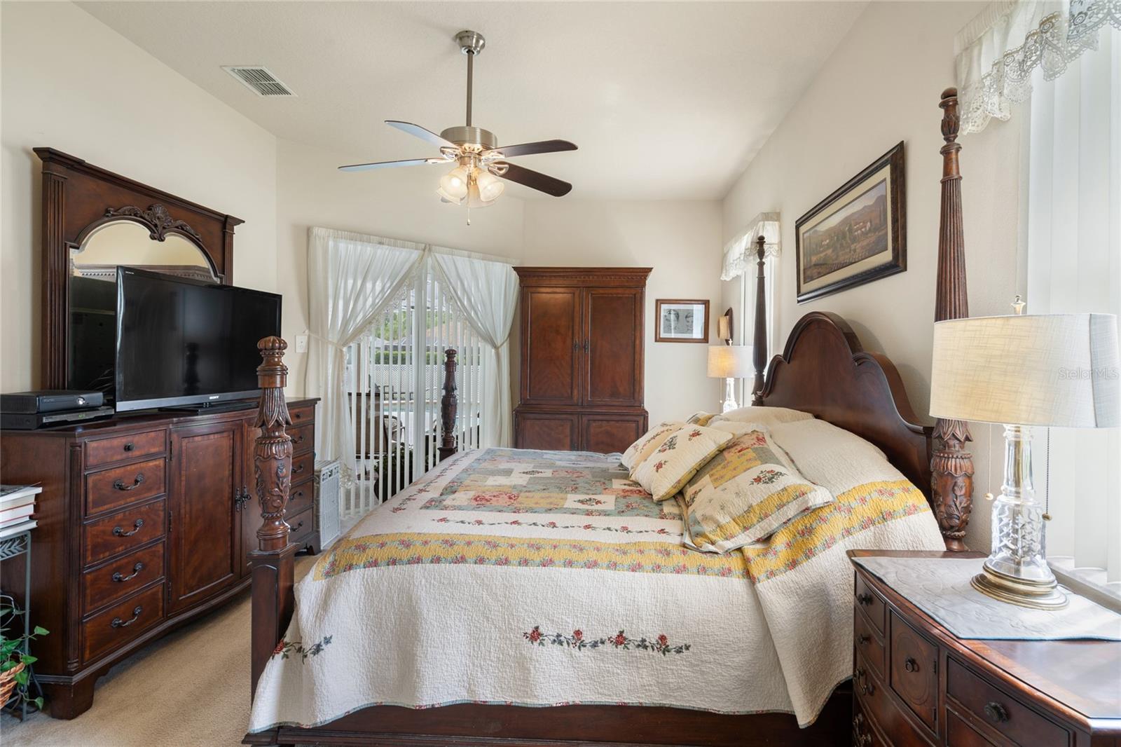 Image 12 of 49 For 7511 Melogold Circle