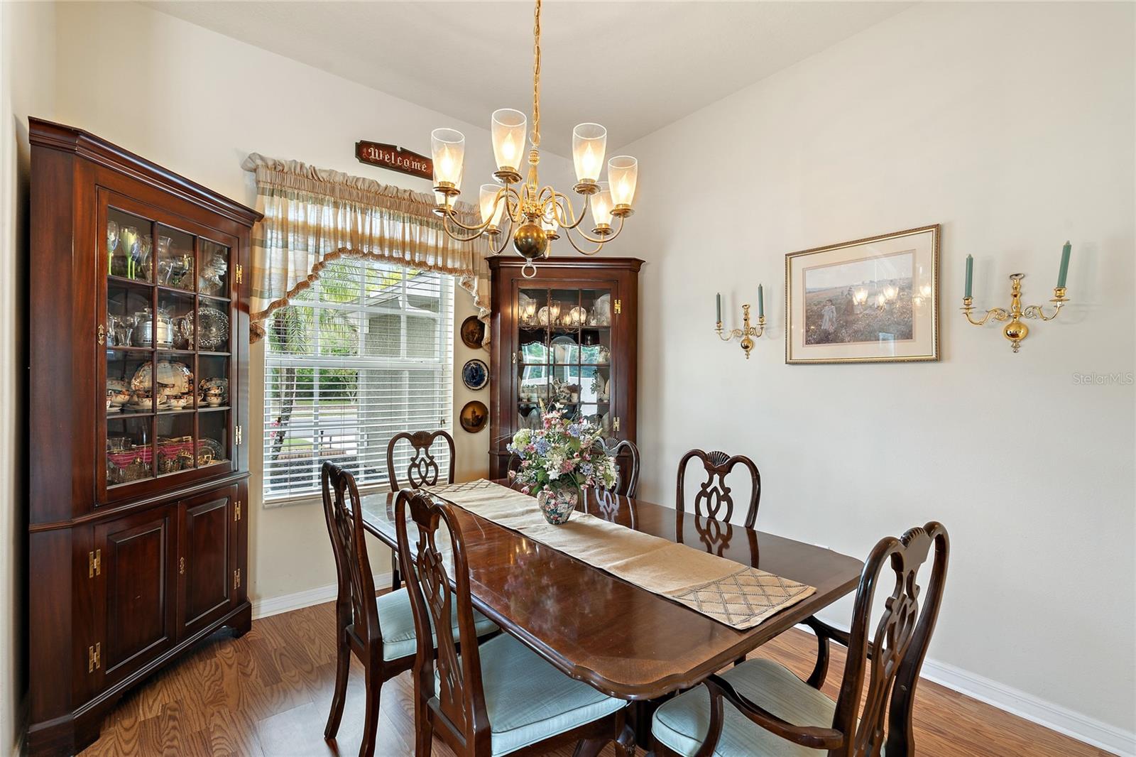 Image 7 of 49 For 7511 Melogold Circle