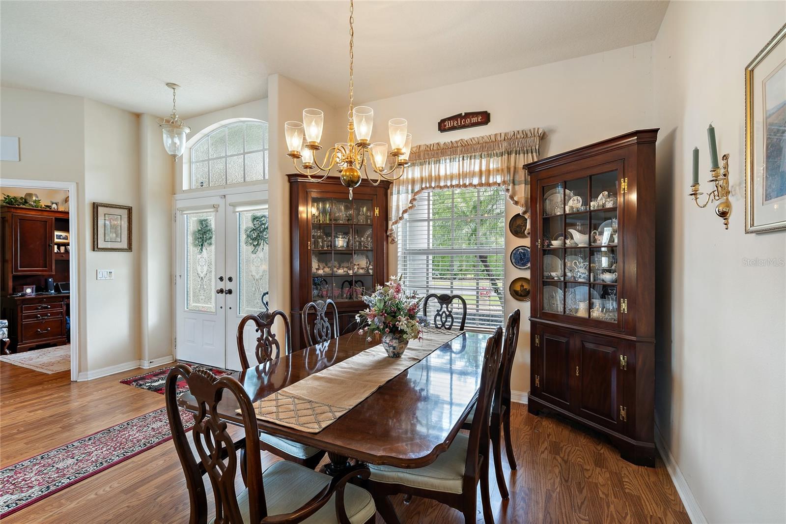 Image 8 of 49 For 7511 Melogold Circle