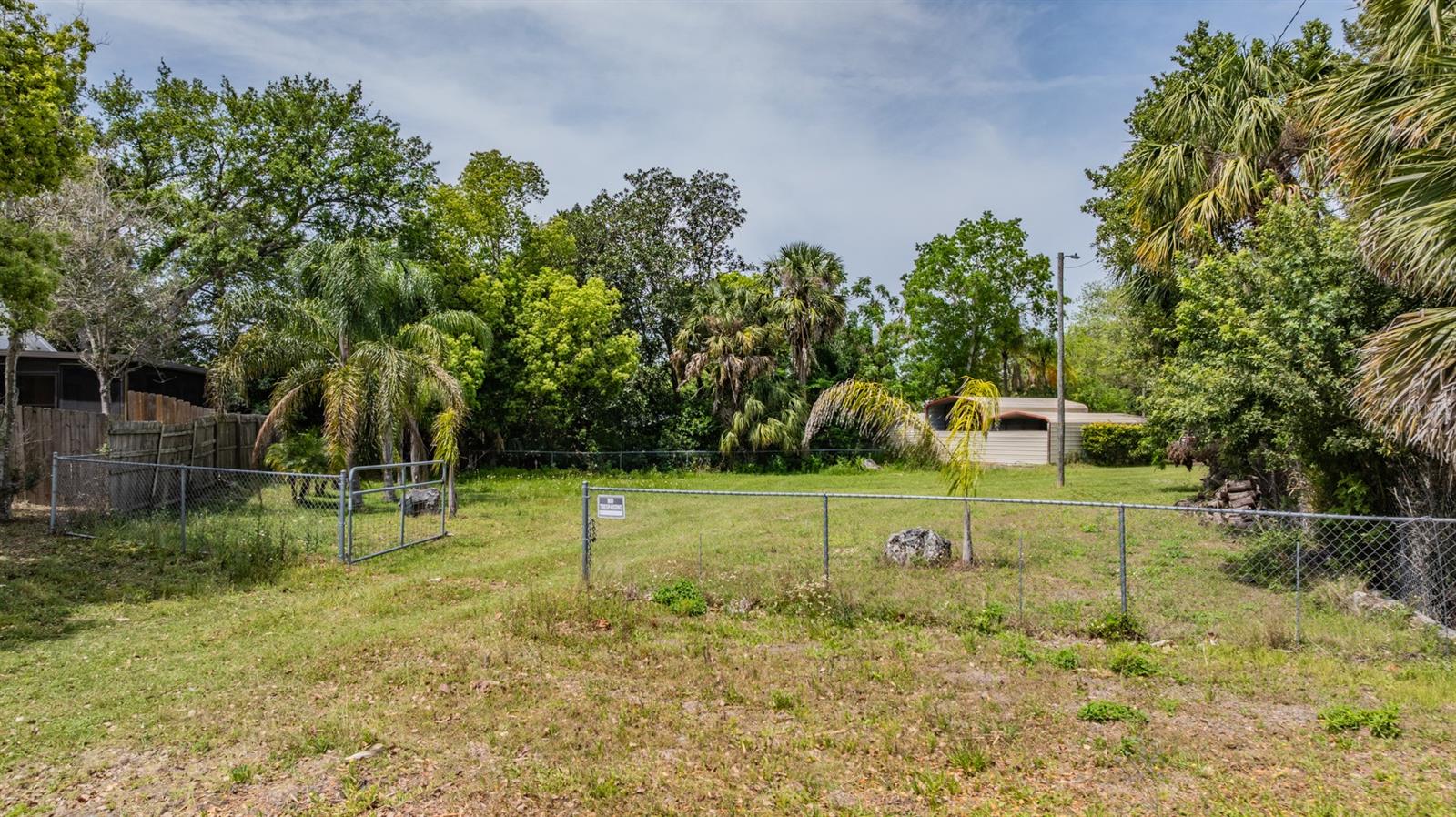 Listing photo id 2 for 0 Villa Drive