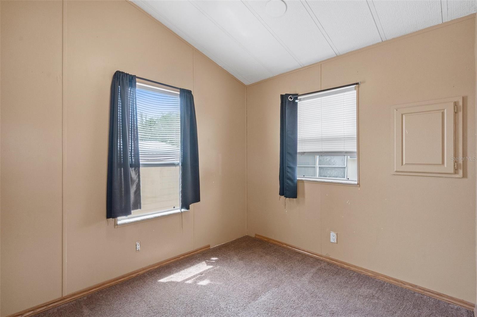 Image 16 of 24 For 9580 Gray Fox Drive