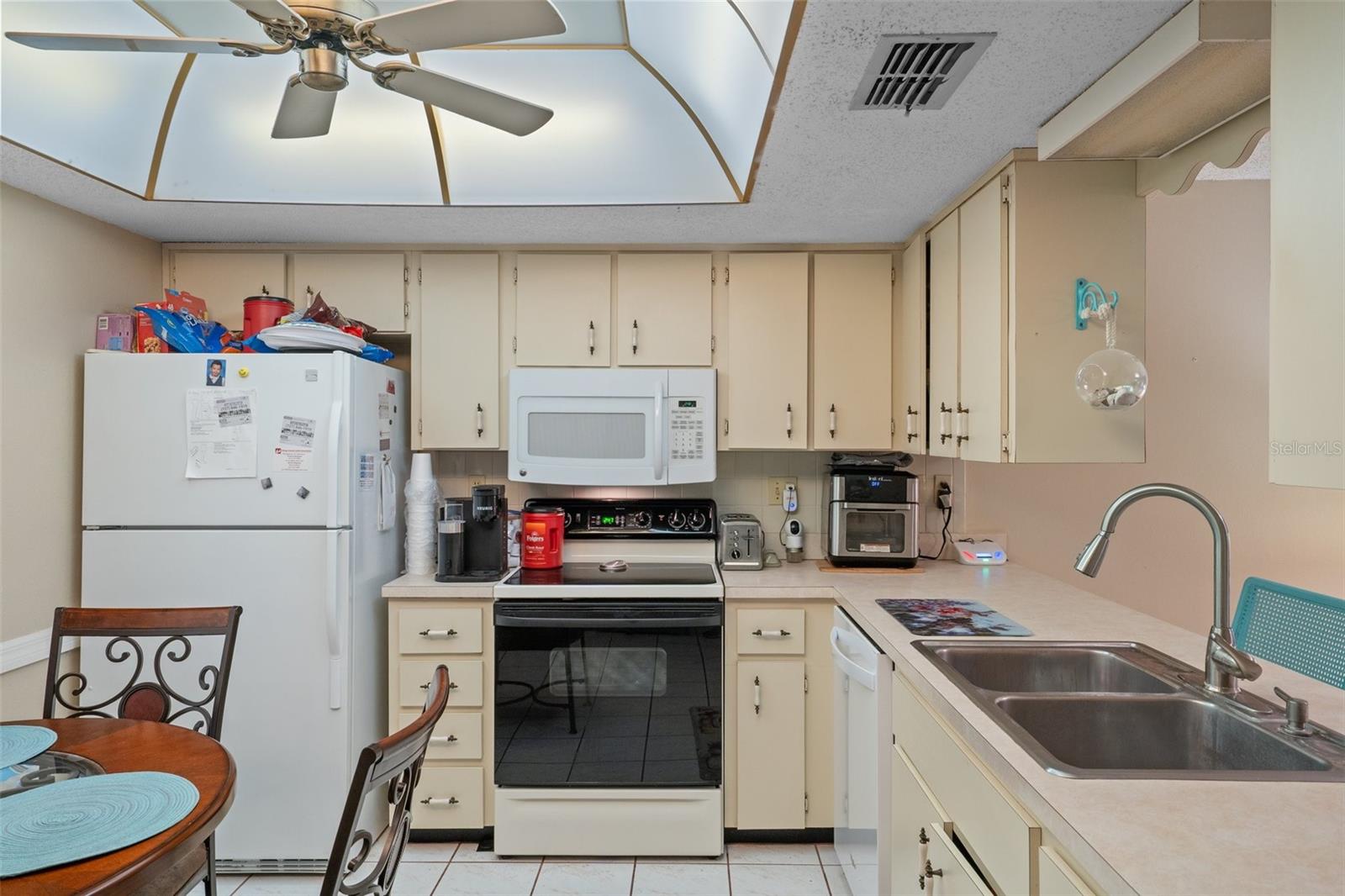 Image 10 of 32 For 12505 Dearborn Drive C