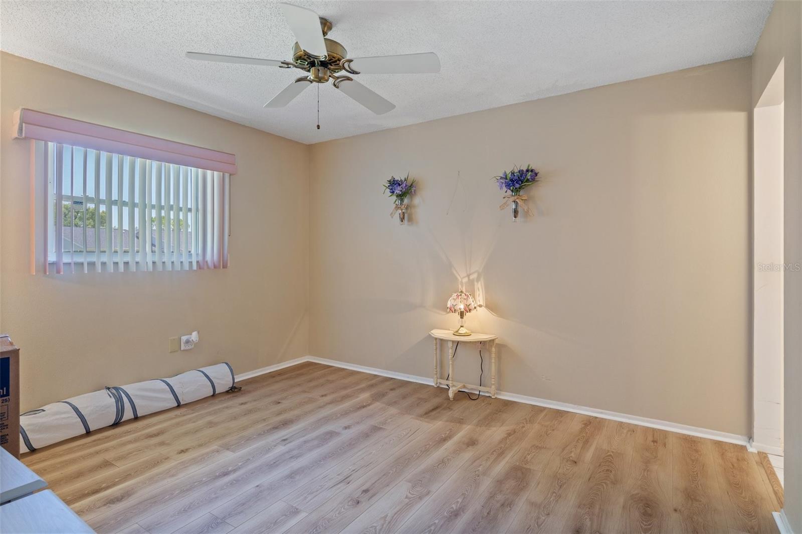 Image 14 of 32 For 12505 Dearborn Drive C