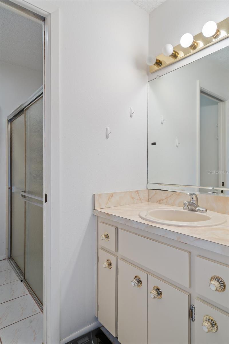 Image 18 of 32 For 12505 Dearborn Drive C