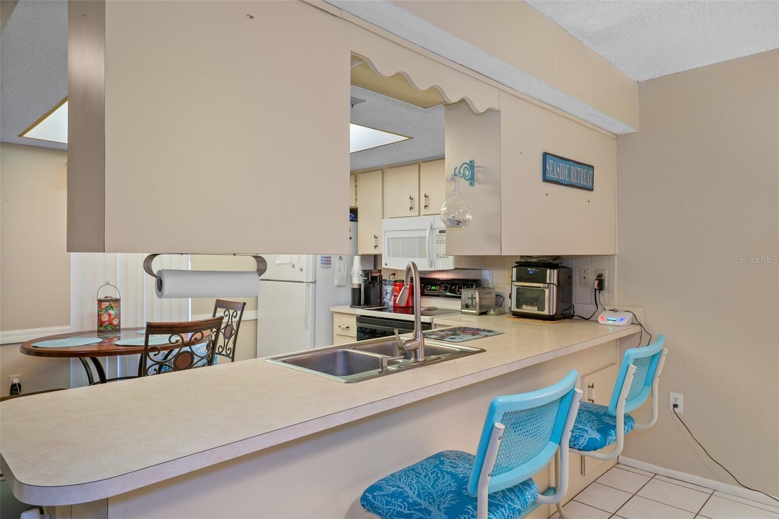 Image 9 of 32 For 12505 Dearborn Drive C