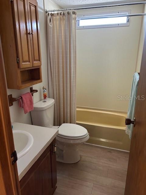 Listing photo id 8 for 13126 Keel Court