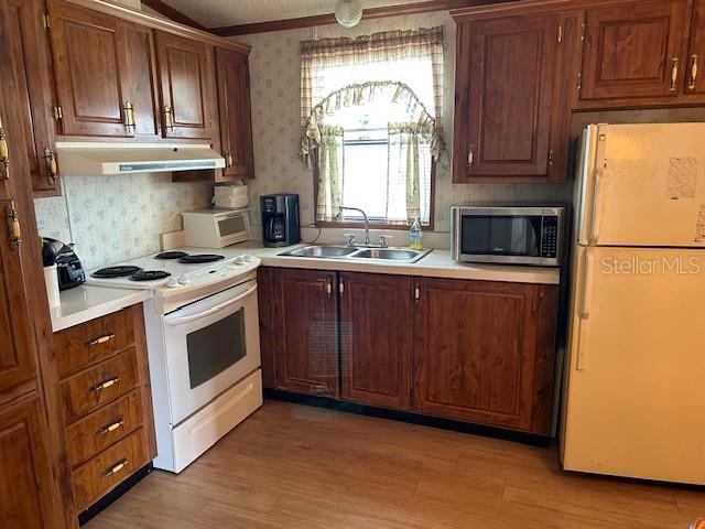 Listing photo id 4 for 13126 Keel Court