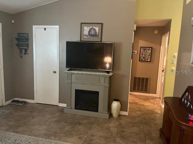 Image 3 of 25 For 1332 Inca Avenue