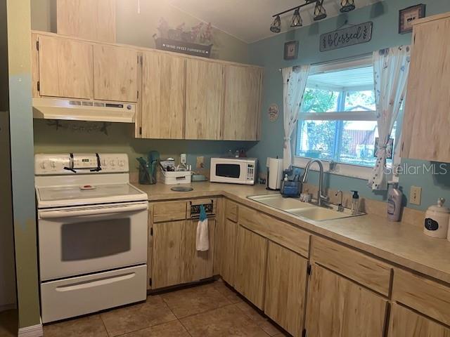 Image 7 of 25 For 1332 Inca Avenue