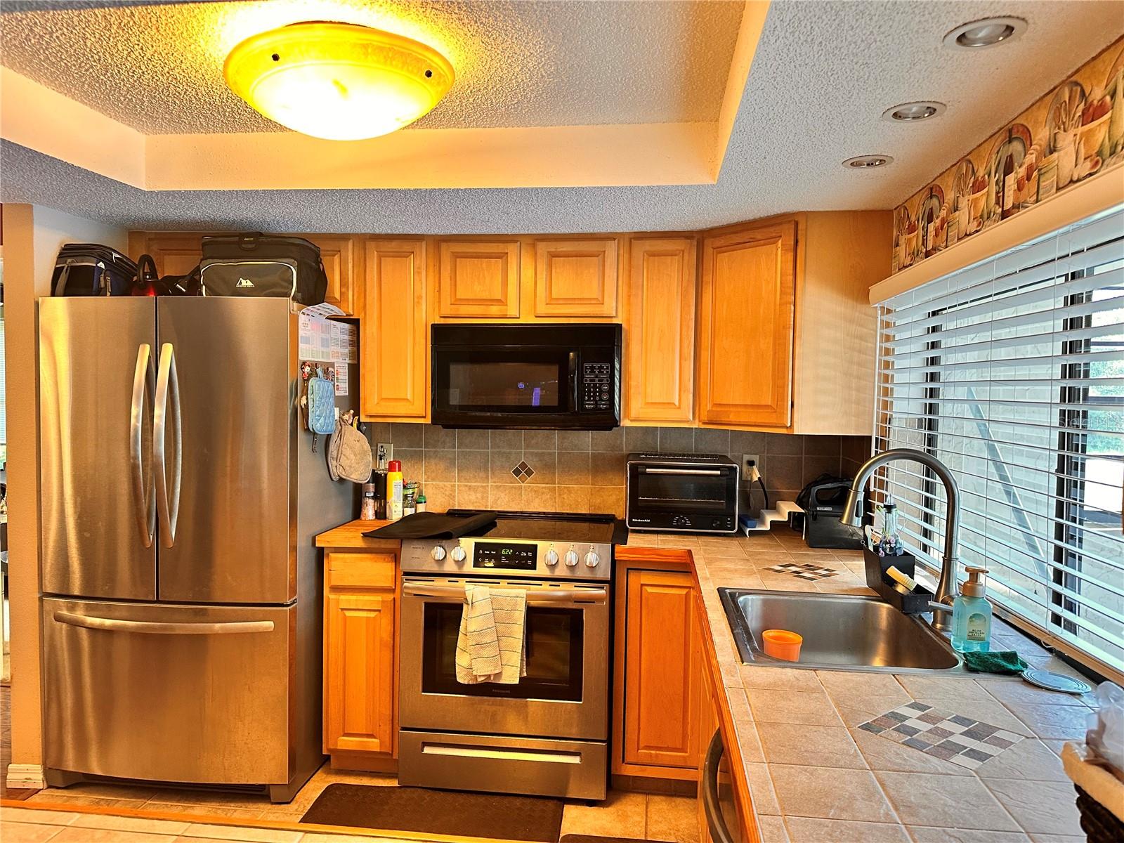 Listing photo id 0 for 2349 Holston Avenue