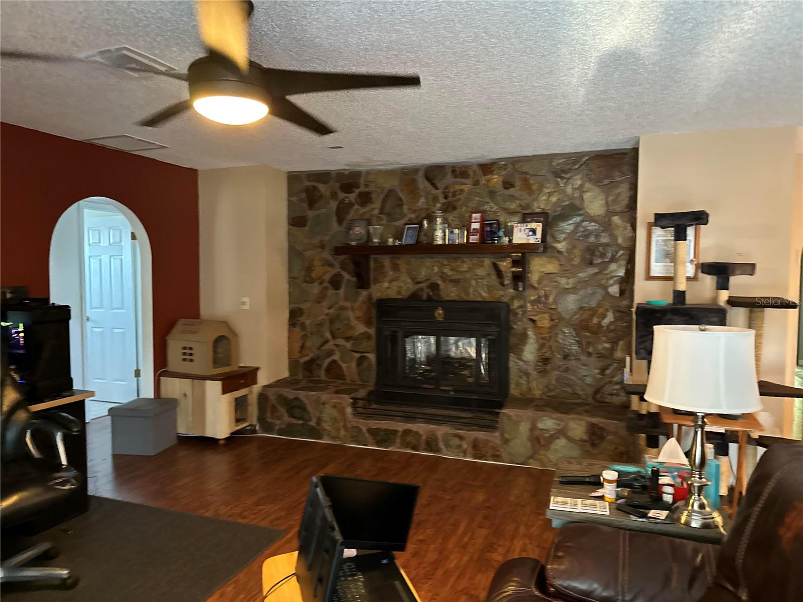 Listing photo id 6 for 2349 Holston Avenue