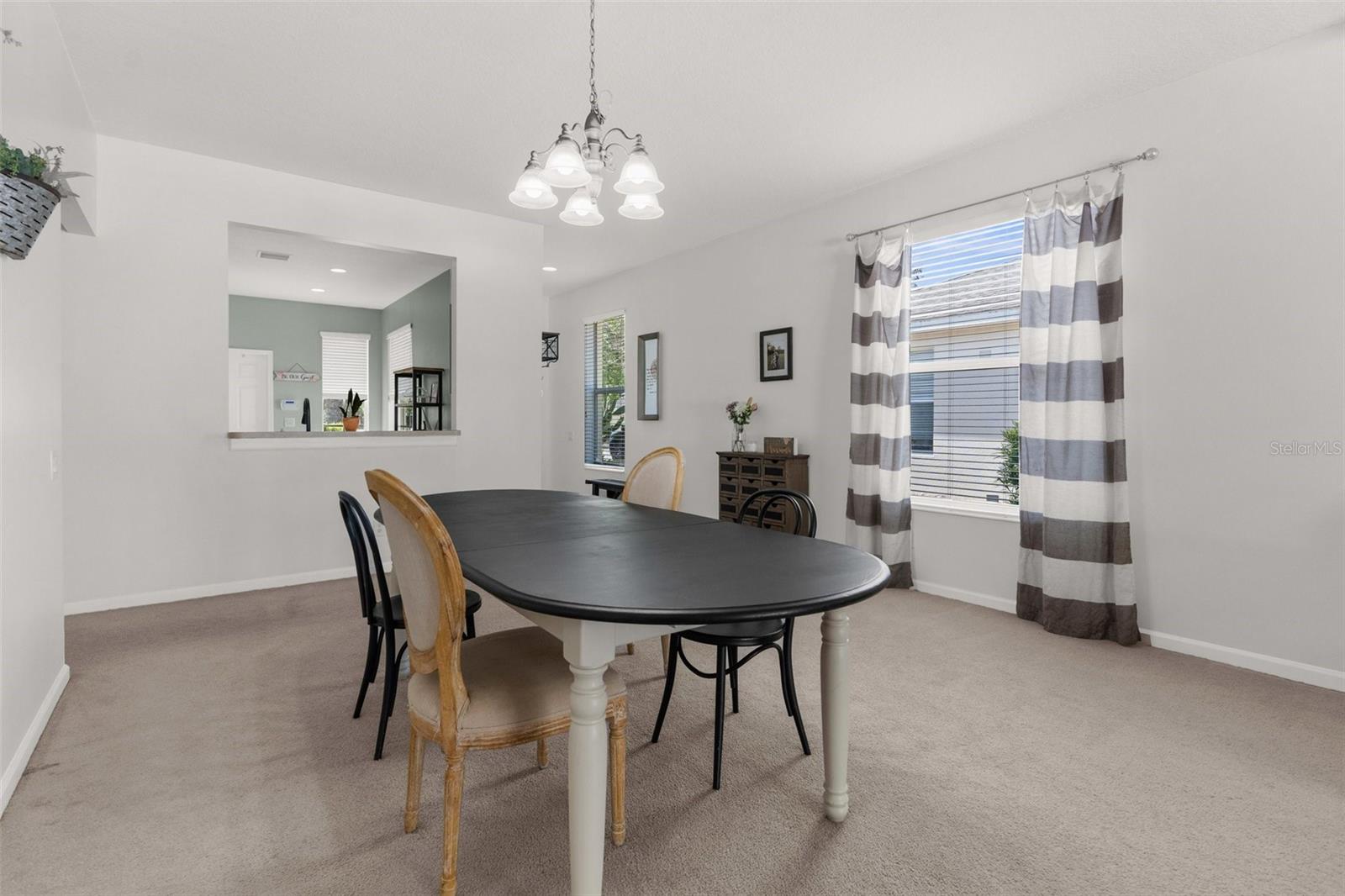 Listing photo id 14 for 14581 Wake Robin Drive