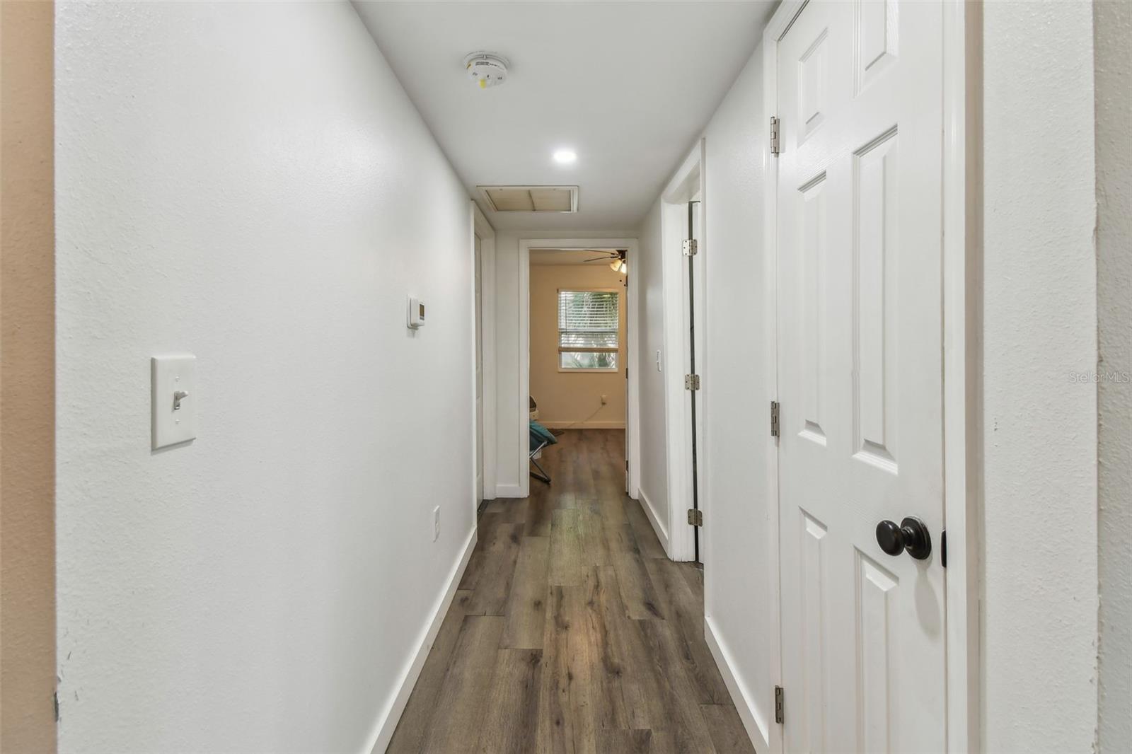 Listing photo id 20 for 1316 Melrose Avenue S