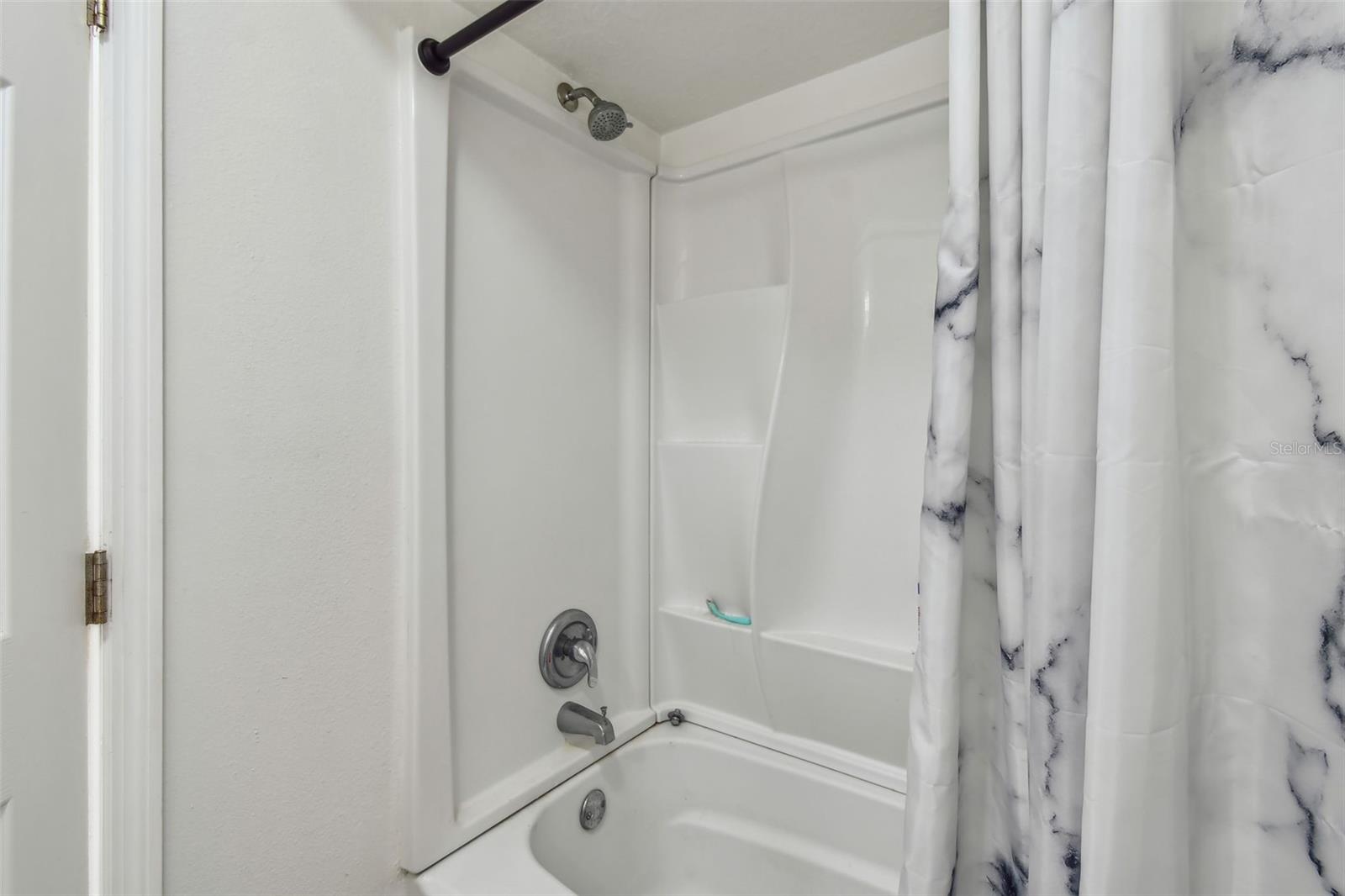 Listing photo id 22 for 1316 Melrose Avenue S