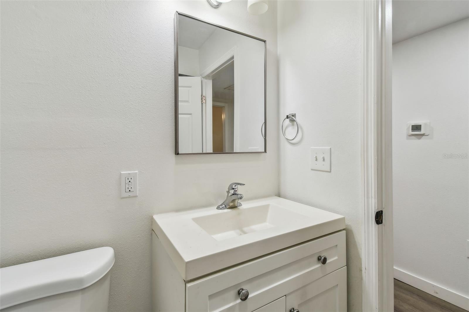 Listing photo id 23 for 1316 Melrose Avenue S