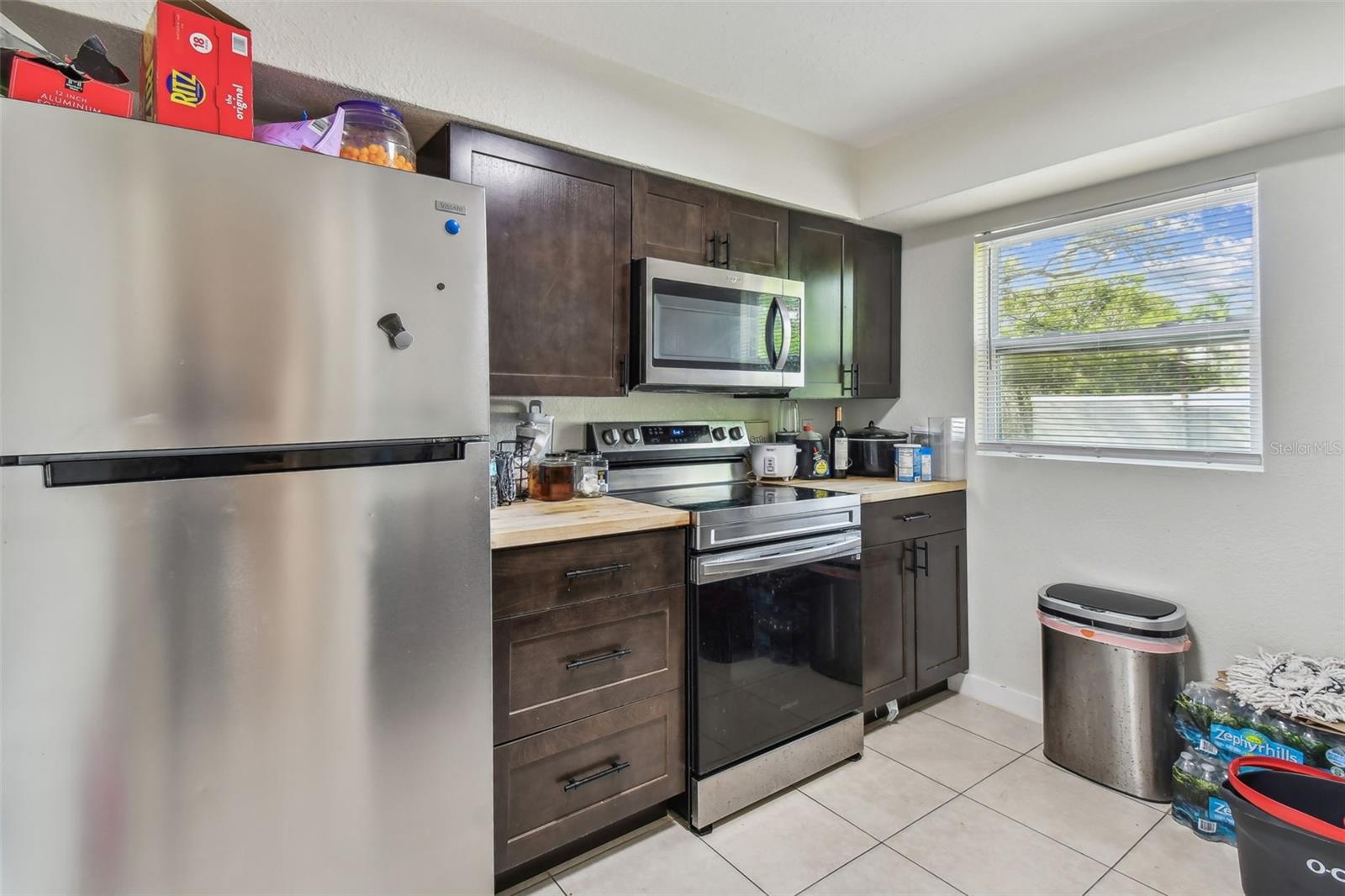 Listing photo id 35 for 1316 Melrose Avenue S