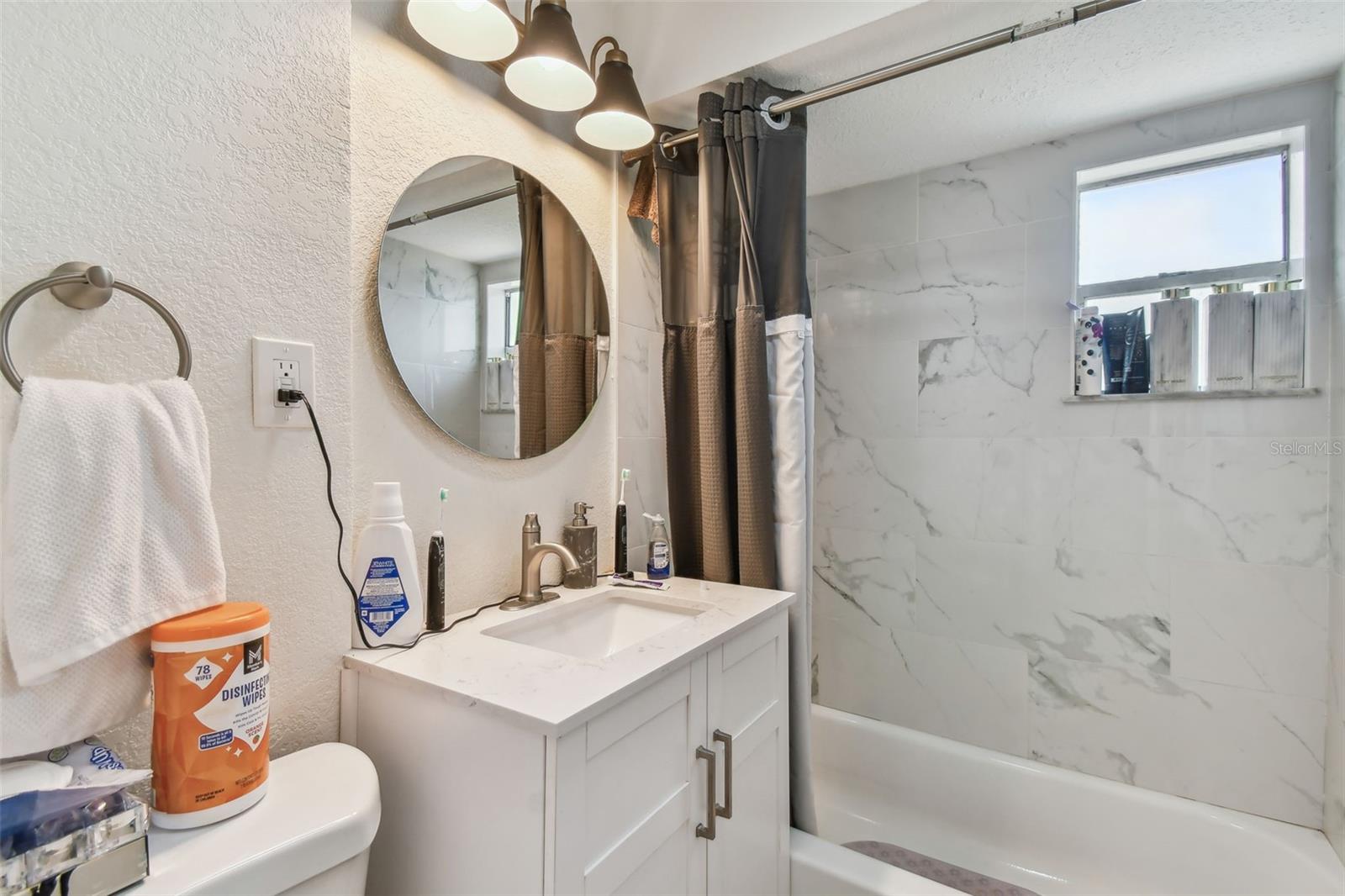 Listing photo id 37 for 1316 Melrose Avenue S