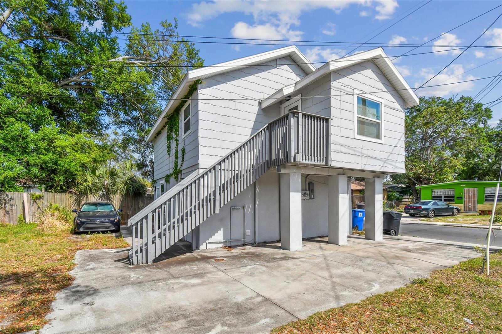 Listing photo id 4 for 1316 Melrose Avenue S
