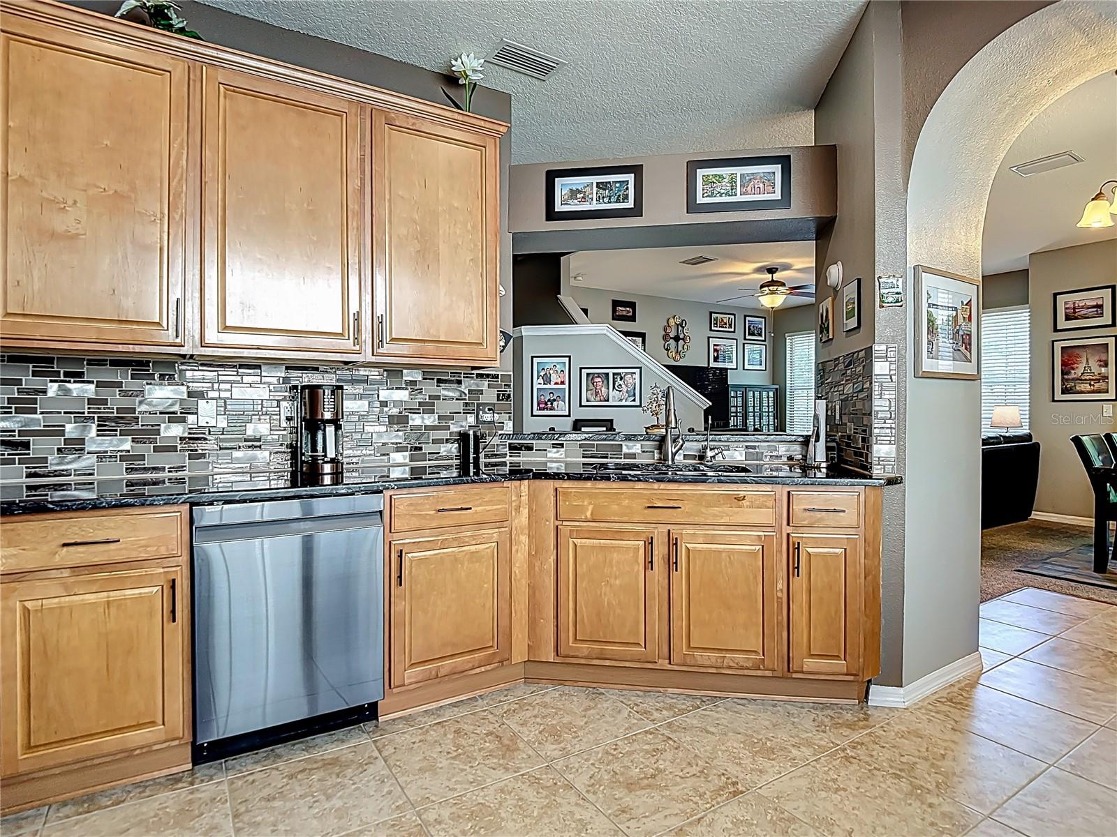 Image 15 of 53 For 6821 Breezy Palm Drive
