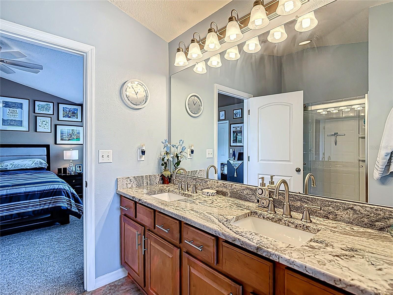 Image 33 of 53 For 6821 Breezy Palm Drive