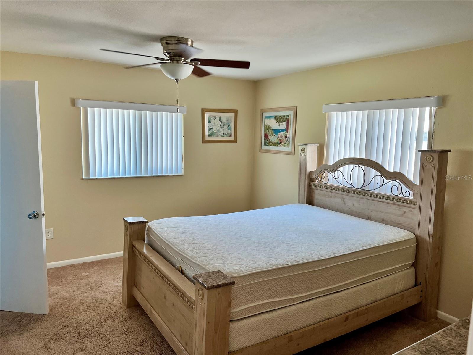 Image 15 of 54 For 4653 Cambridge Avenue 4653