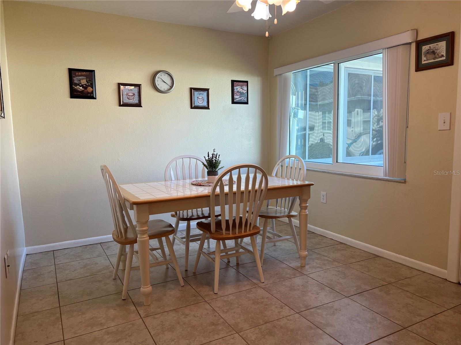 Image 43 of 54 For 4653 Cambridge Avenue 4653