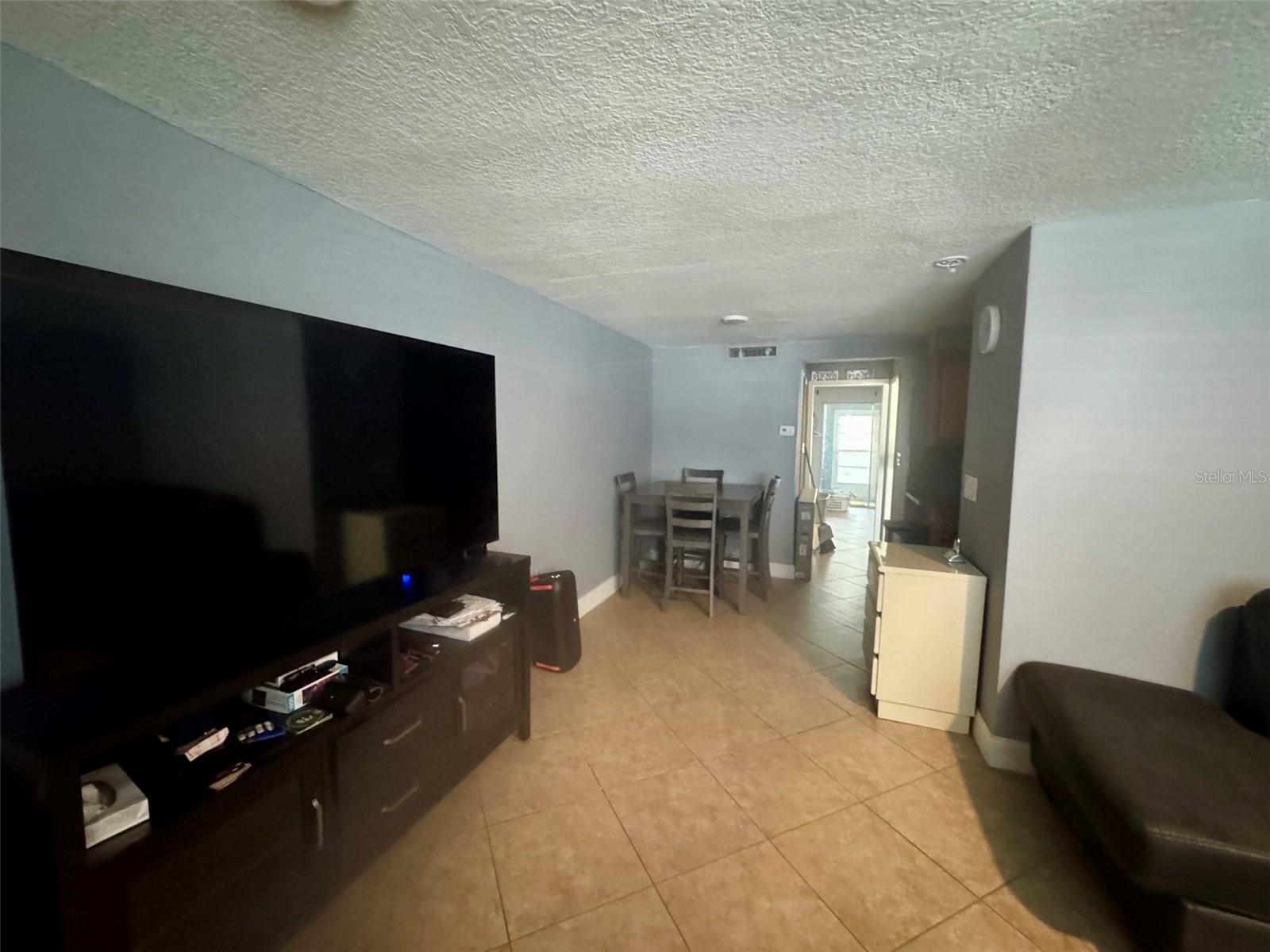 Image 4 of 15 For 4235 Sheldon Place 4235