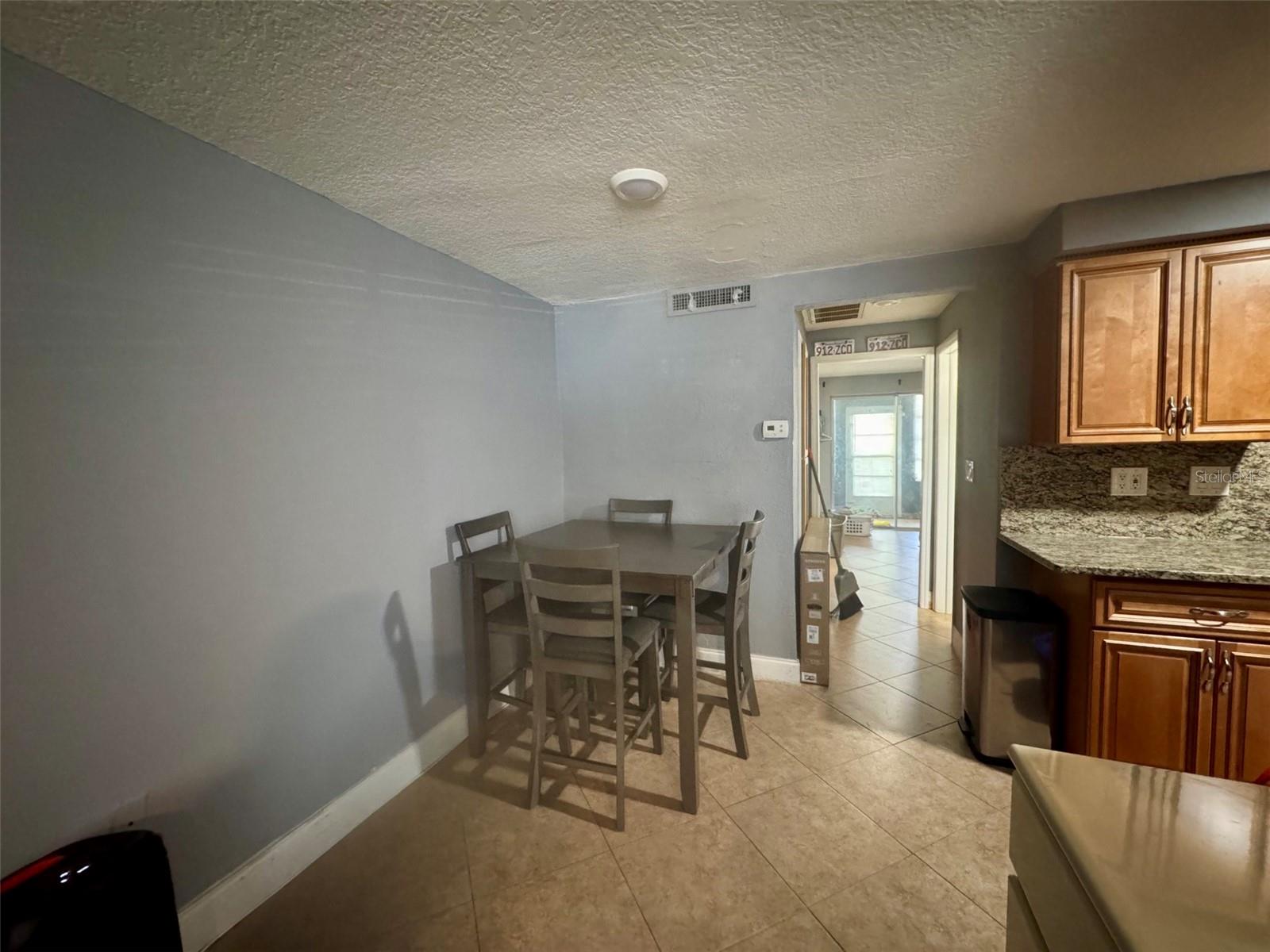 Image 5 of 15 For 4235 Sheldon Place 4235